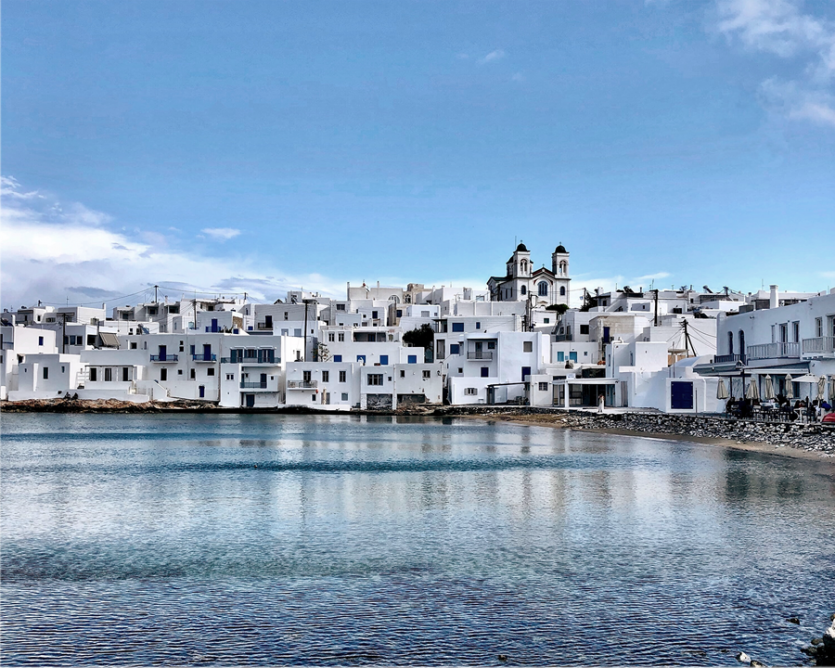 Explorer Paros